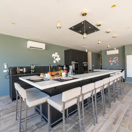 別荘 L'artbanne - Maison Hestia *