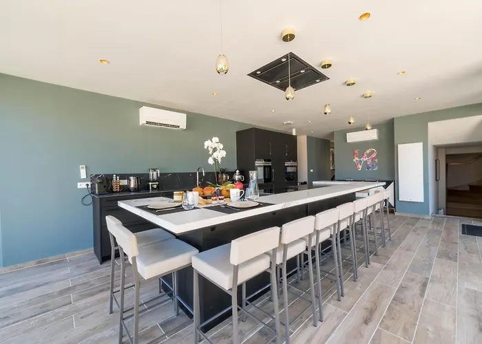 Vakantiehuis L'artbanne - Maison Hestia *