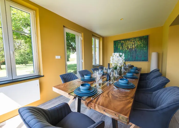 L'artbanne - Maison Hestia Vakantiehuis *